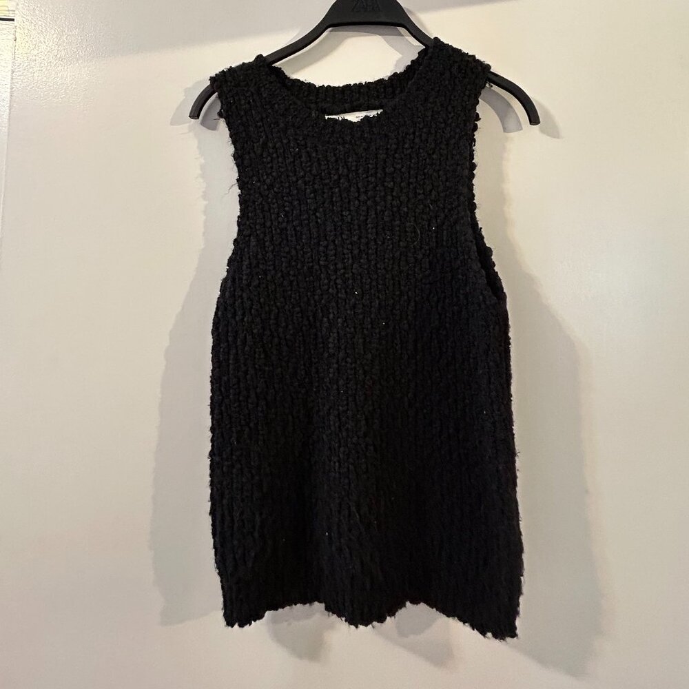 Zara Black Chunky Knit Sleeveless Sweater Vest